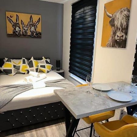 Central London Studio 1Bedroom Экстерьер фото