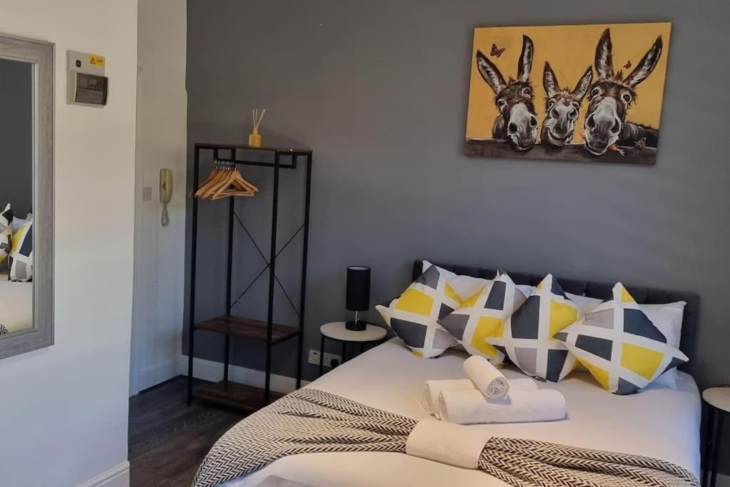 Central London Studio 1Bedroom Экстерьер фото